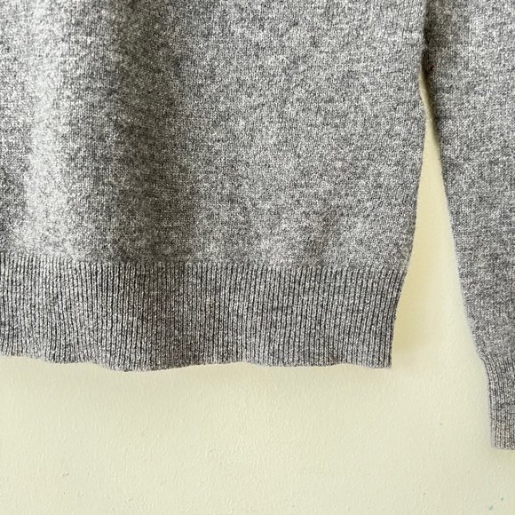 NEW  Lord & Taylor 100% 2-Ply Cashmere Sweater Purchased at Husdon Bay. - Picture 15 of 16